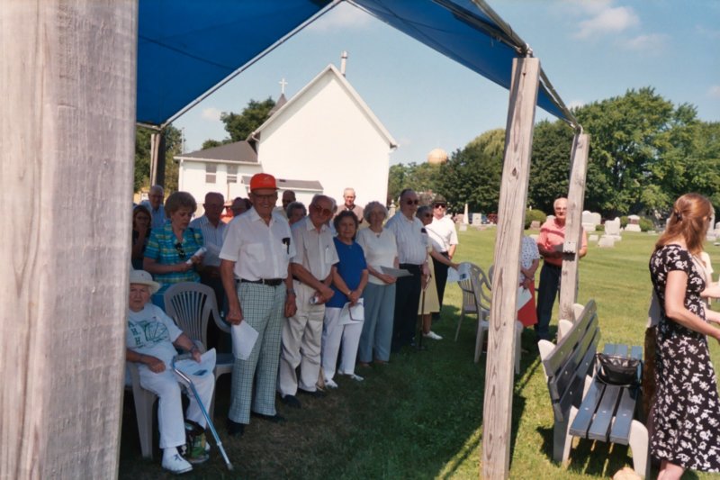 outdoor_worship.jpg