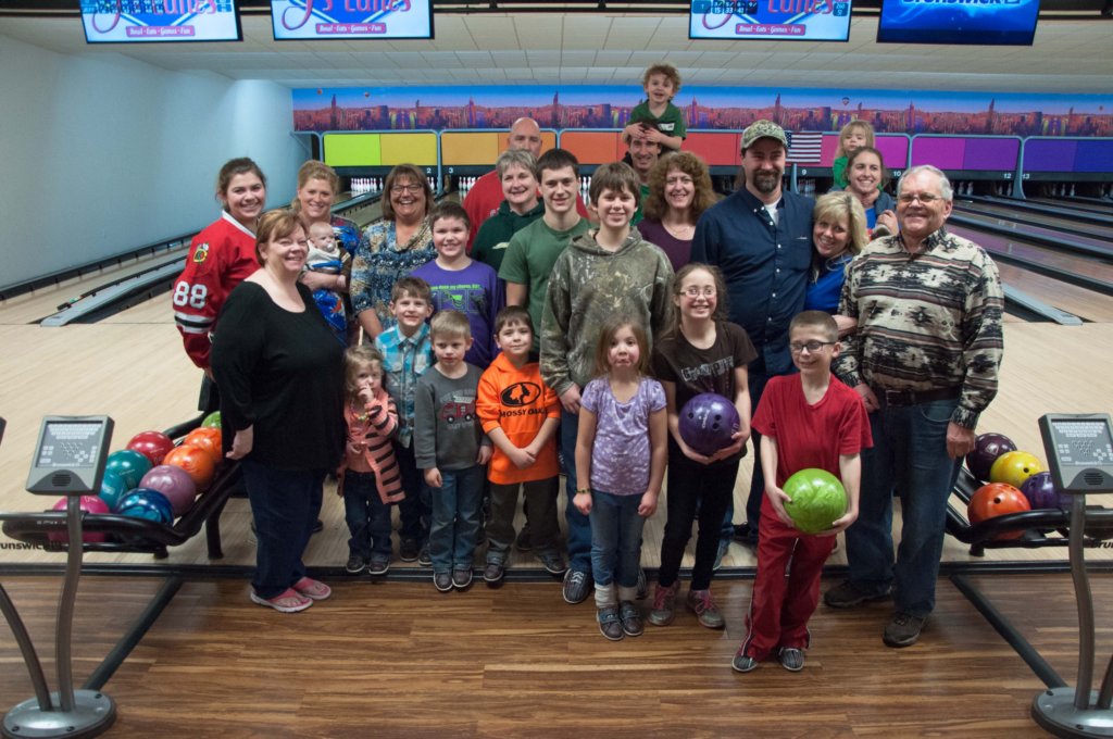 familybowing20161.jpg